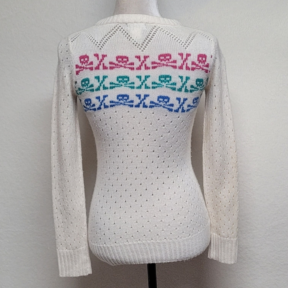 Delia's Rare Vintage 90s Multi-color Skull & Crossbones Off-White Eyelet Sweater - Picture 8 of 12
